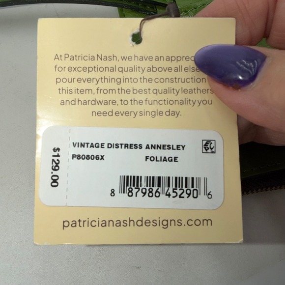 Patricia Nash Vintage Distress Annesley Wallet Foliage Green Leather RFID - Picture 10 of 10